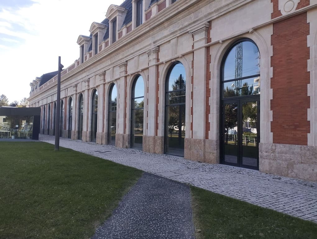 Antigua estación de trenes de Burgos reconvertida en La Estación de la Ciencia y la Tecnología