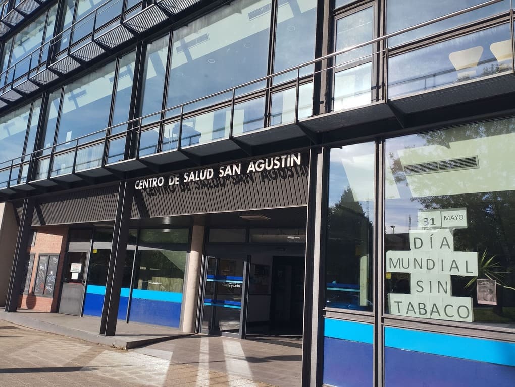 Entrada del Centro de Salud San Agustín en Burgos
