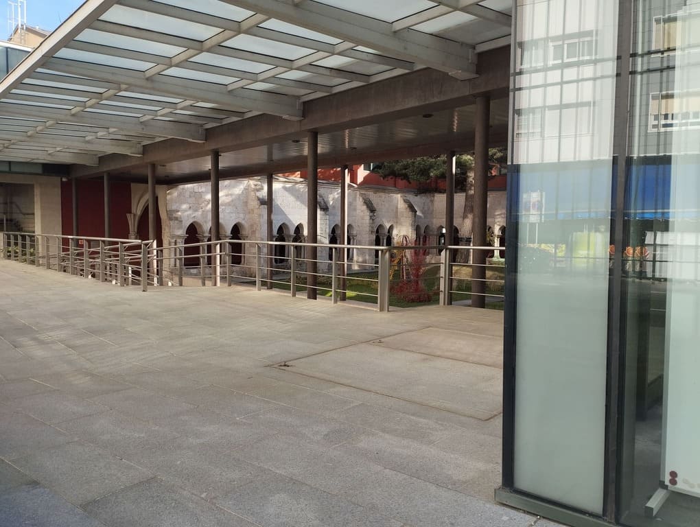 Claustro del Real Monasterio de San Agustín en Burgos