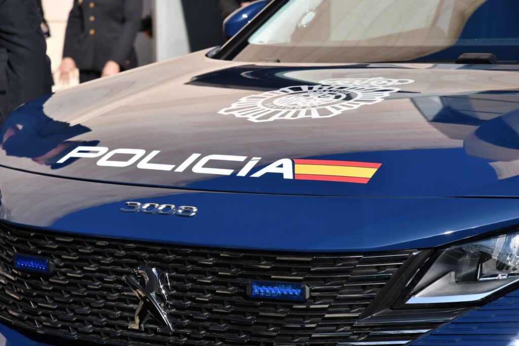 Vehículo oficial de la Policía Nacional de España. Fuente: @policia
