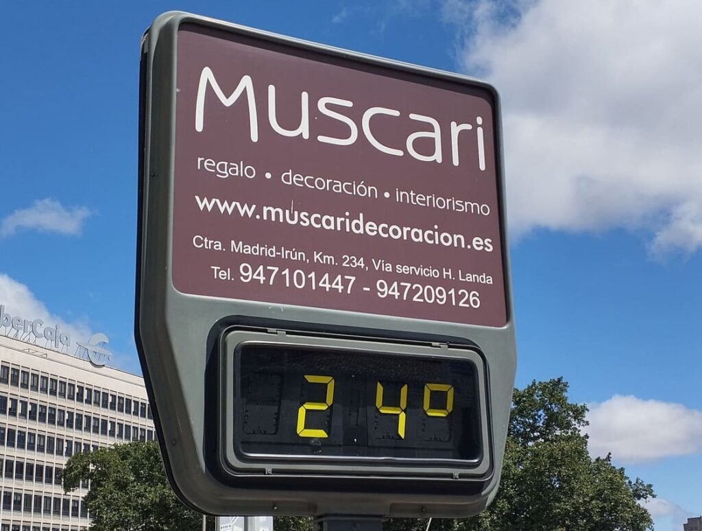 Termómetro en la Plaza España de Burgos