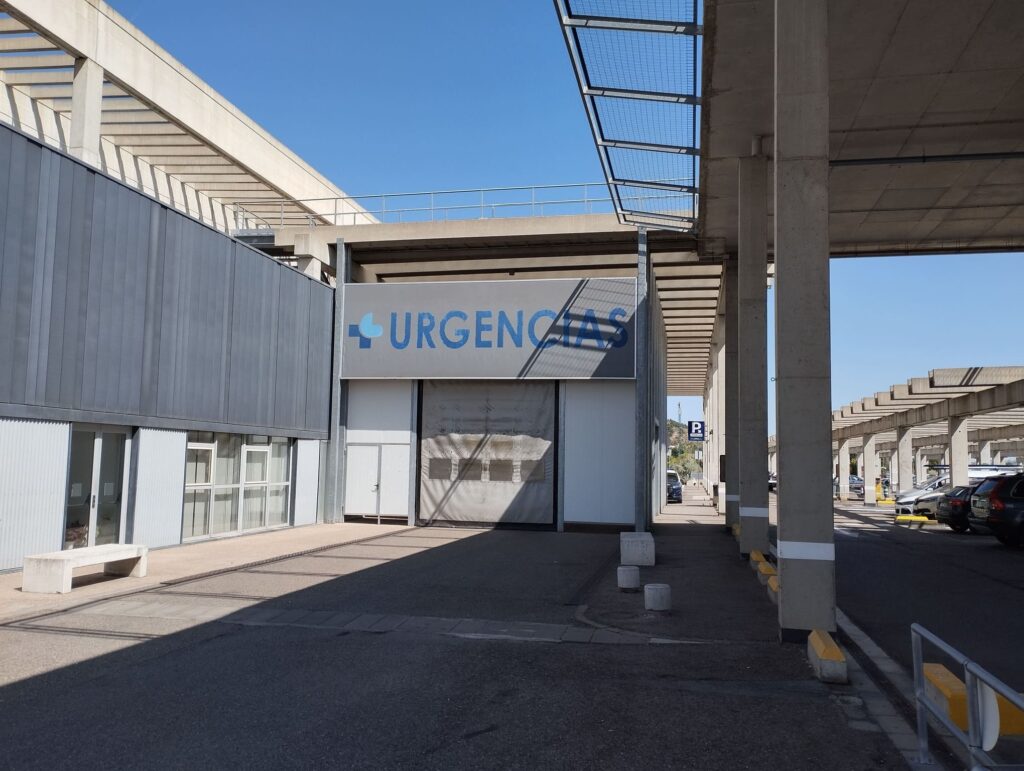 Entrada al área de urgencias del Hospital Universitario de Burgos HUBU.